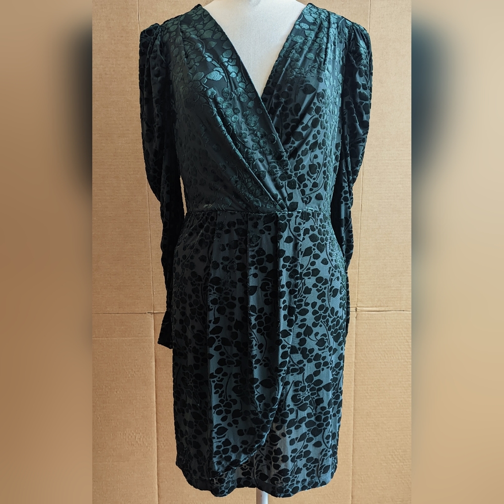 Tommy Hilfiger Green Burnout Velvet Faux Wrap Dress Size 6